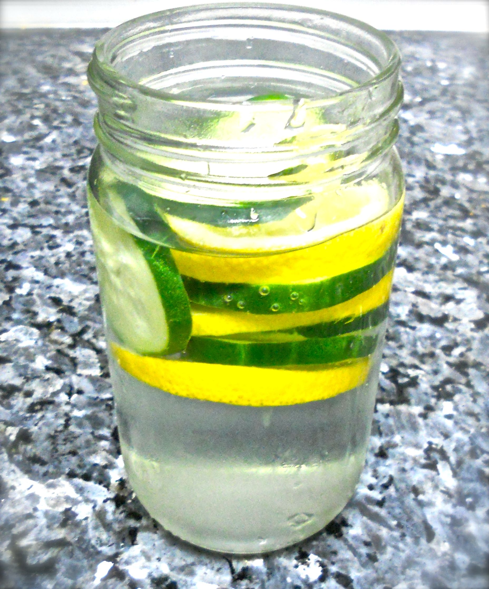 benefits of cucumber water